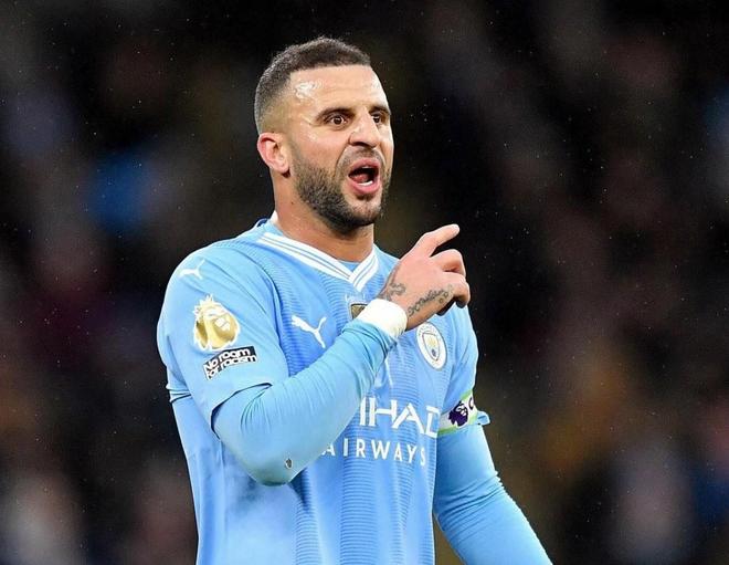 步行者官方：我们已与马修斯完成签约，裁掉罗宾逊·厄尔（步行者官宣签约马修斯并裁掉罗宾逊·厄尔）