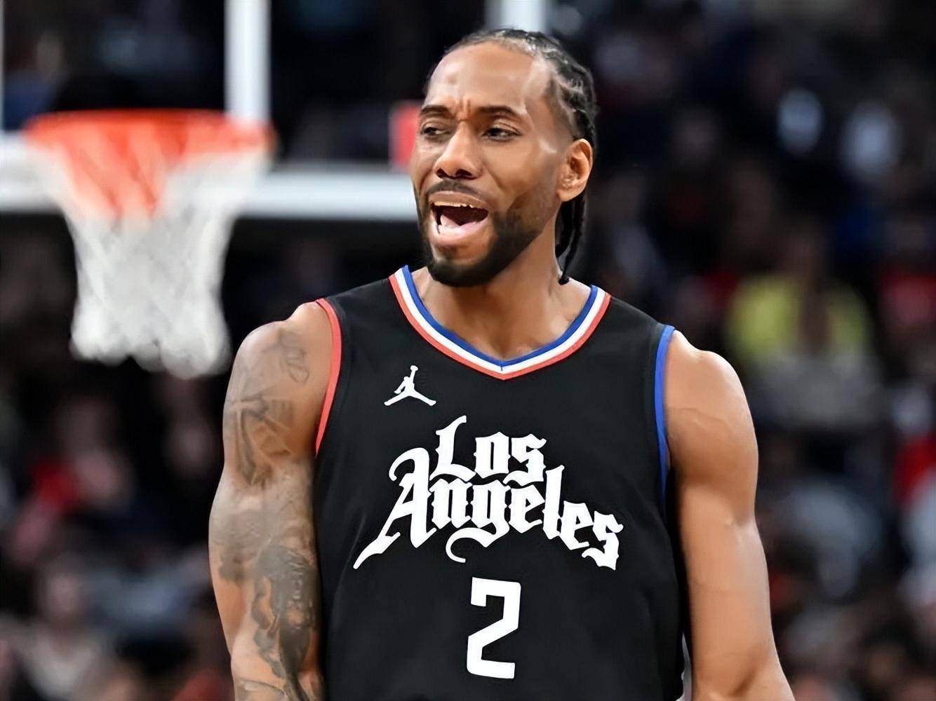 输2场都是被逆转！雷霆今日曾领先16分，输开拓者曾领先22分（连续两场遭翻盘！雷霆今战一度领先16分，负开拓者时曾握22分优势）