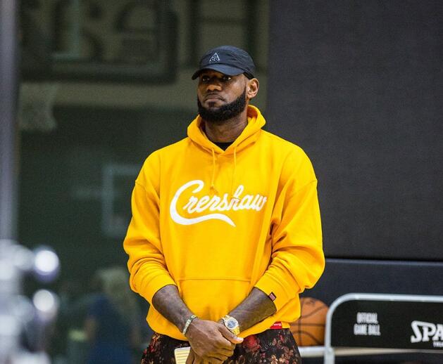 王洪泽：杜导和队友都信任我 我能在场上做自己 不用有那么多顾虑（王洪泽：在杜导与队友的信任下，我能自在发挥，无需顾虑）