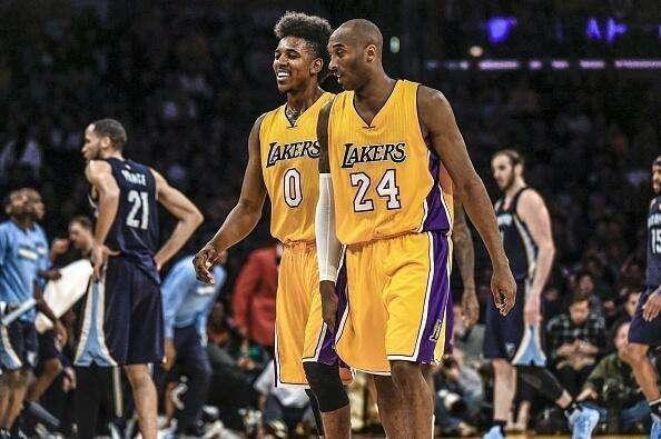 苦尽甘来！勇士未来20场有14个主场，且赛程相对分散（利好来了：勇士接下来20战有14场坐镇主场，赛程更为宽松）