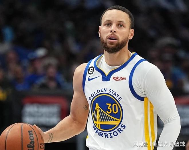 足球鞋如何选择适合自己的类型？（如何挑选最适合你的足球鞋？）