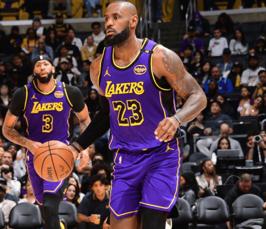 他是最被低估的球员之一（他是最被忽视的球员之一）