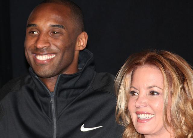 中超欠薪问题严峻，俱乐部准入难，财务困境持续，亟需解决。（中超欠薪严峻，准入受阻，财务困局未解，亟待破解）