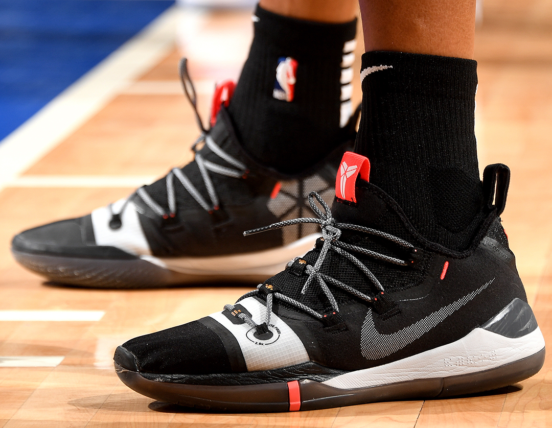 广厦男篮末节逆转战胜北京（广厦男篮末节上演逆转击败北京队）