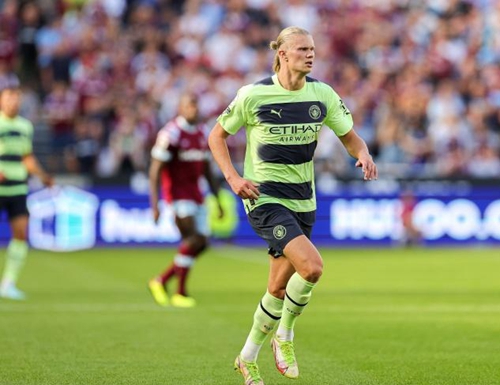 防守端完全是另一种强度（防守强度截然不同）